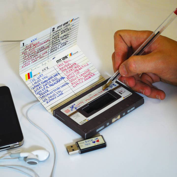 SUCK UK - Wholesale USB Flash Drive - Mix Tape USB Stick