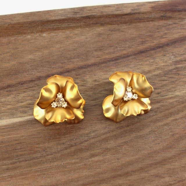 Pretty Persuasions - Wholesale Stud/Post Earrings - E23003 Flower Earrings4