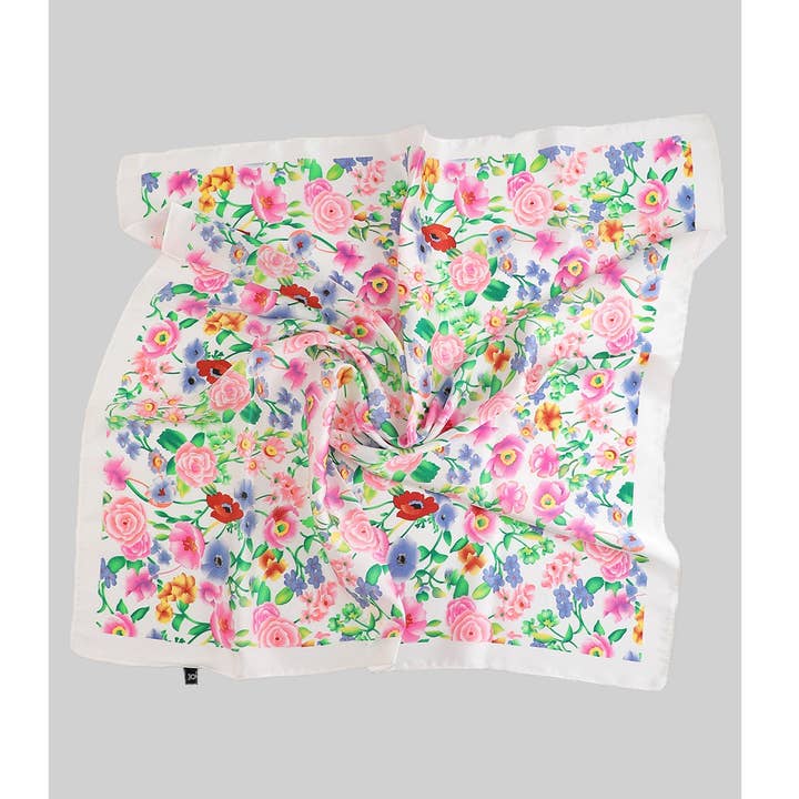 SILKESLENA MÅNGFÄRGADE BLOMMIGA TRYCKTA FYRKANTIGA SJAL för wholesale av Girly