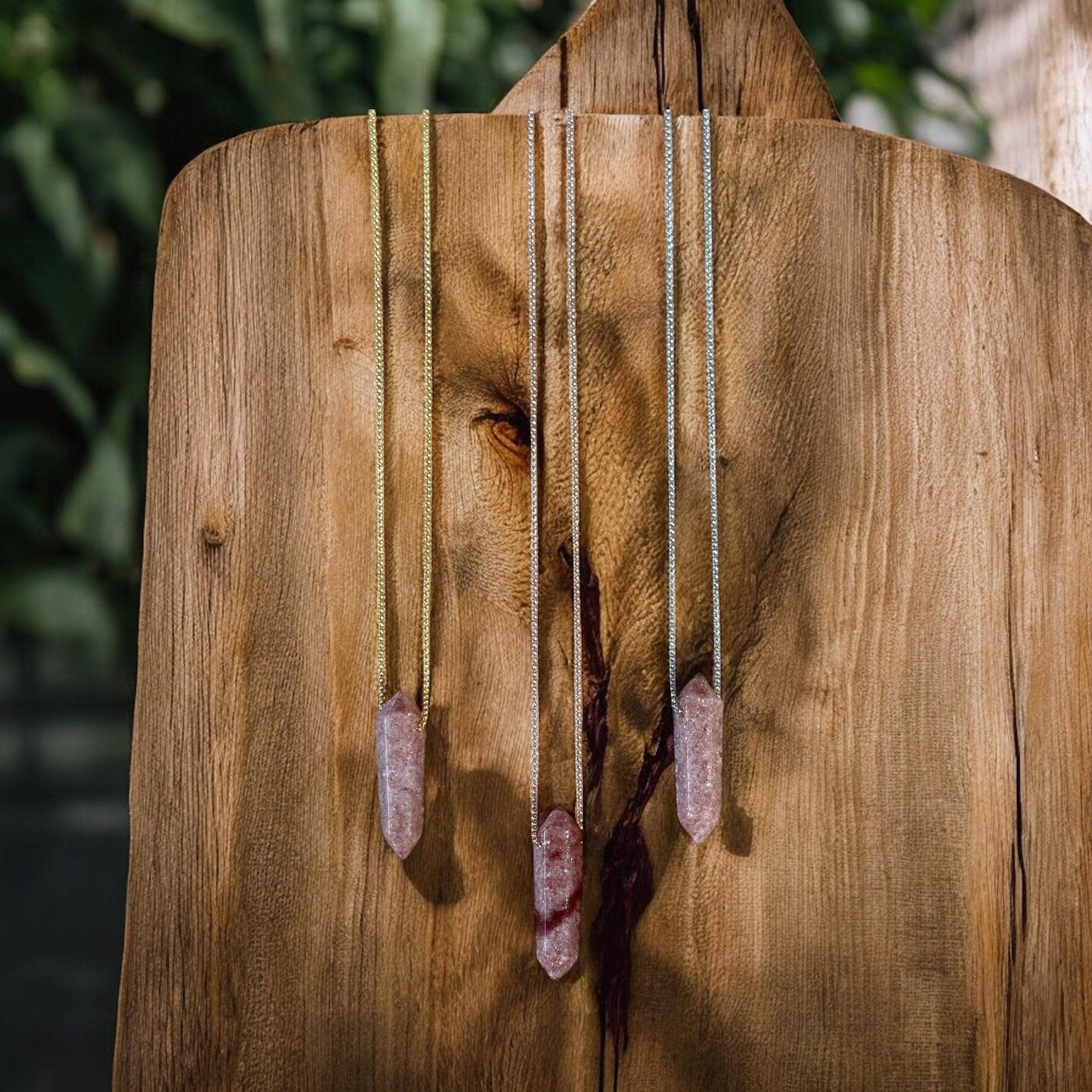 Earth & Elm - Wholesale Pendant/Charm Necklace - Strawberry Quartz Point Necklace0