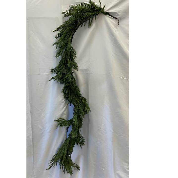 Real Touch Fir/Cedar/Fern 6′ Garland – Green for wholesale by CMC Wholesale