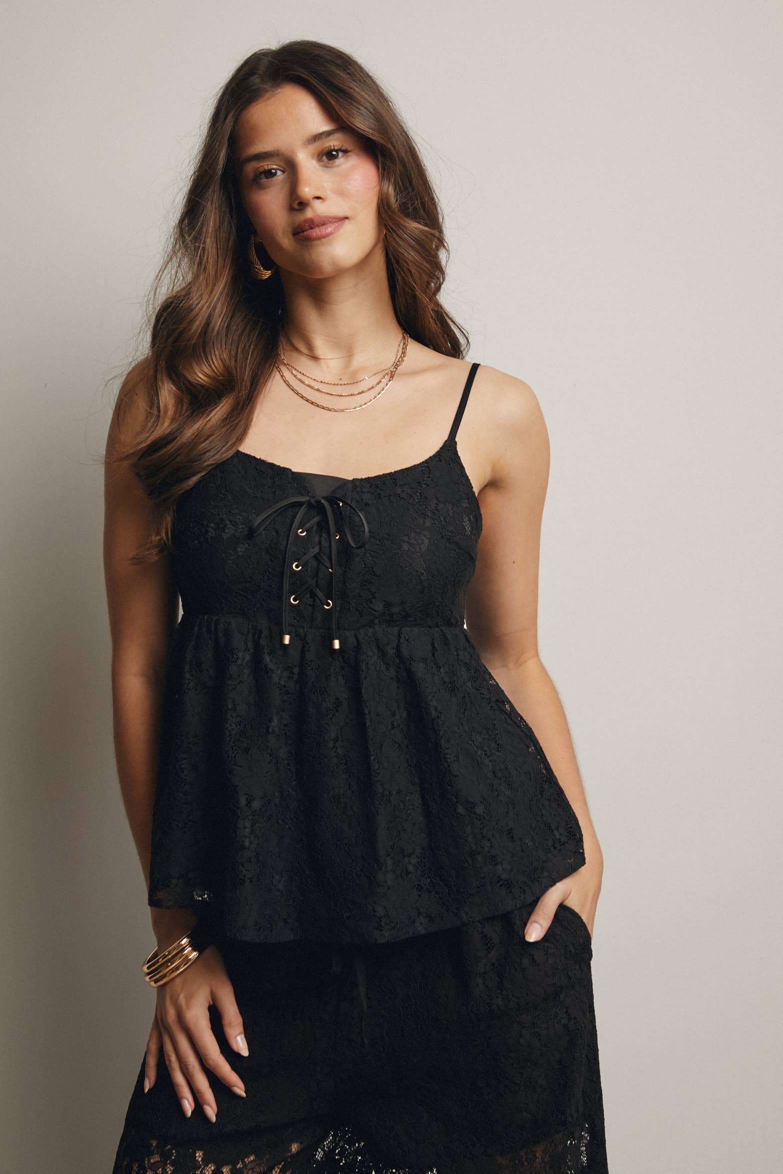 Negro Conjunto de Camiseta con Cordones y Pantalón de Pierna Ancha FSET004 de venta al por mayor en Faire5