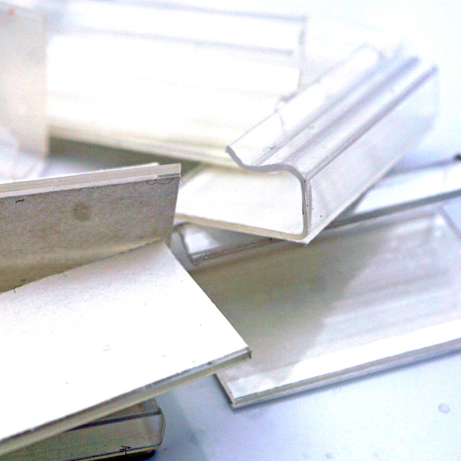 The Pretty Pickle - Wholesale Jewelry Stand & Display - Clear Plastic Jewelry Card Adapters4