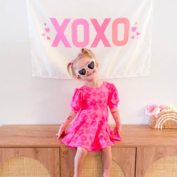 Cherrypick - Wholesale Wall Decor - Kids & Baby - XOXO Banner Je T'Aime Banner (Neutral) | Kids Playroom Valentine's Decor