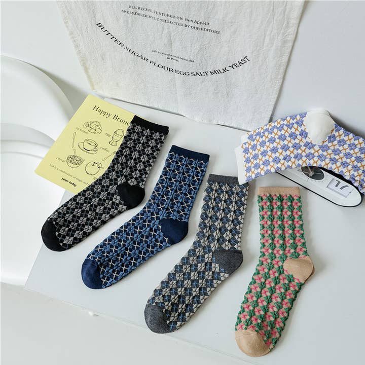 Retro ruitpatroon dames sokken tot middenkuit voor wholesale door Tourtiwi