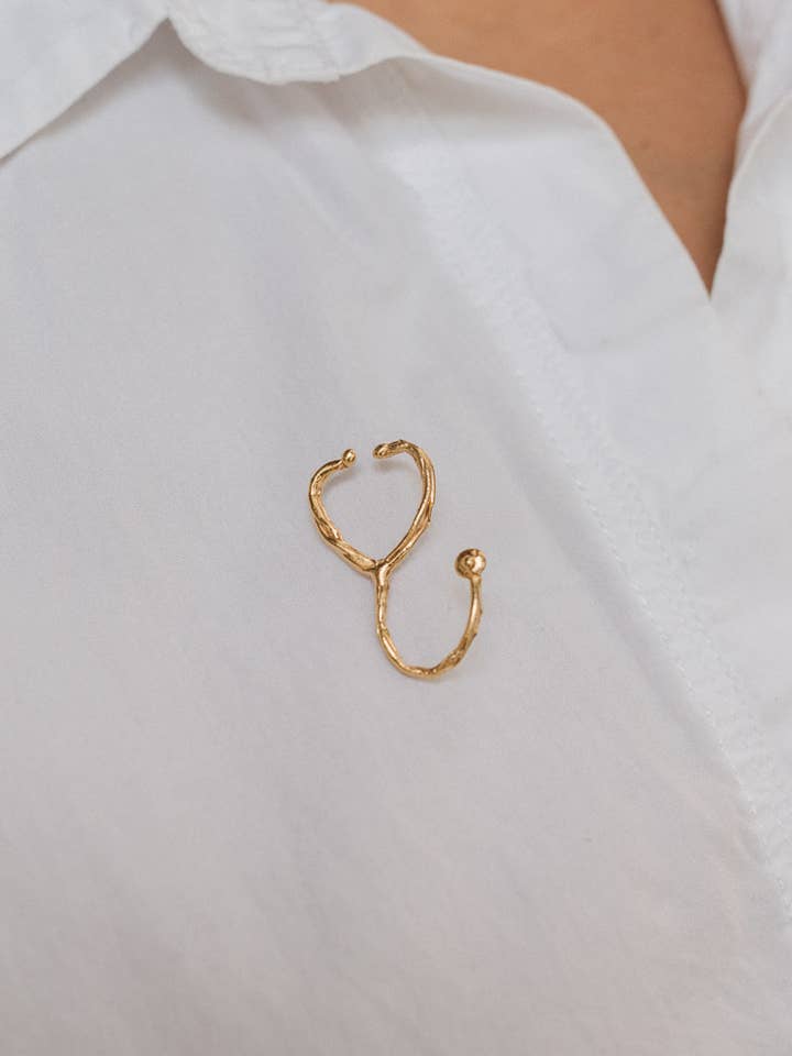 Vergoldete Stethoskop-Brosche für den Großhandel von Câpâ