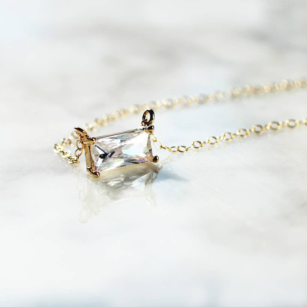 Christine Elizabeth Jewelry - Vente Colliers à pendentif - Collier Baguette1