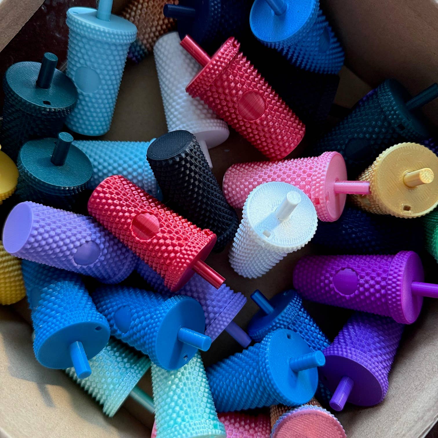 Cloud Nine 3d Studio - Vente Kit de bricolage - Porte-clés breloques gobelet clouté DIY, créez votre propre "LIRE"2