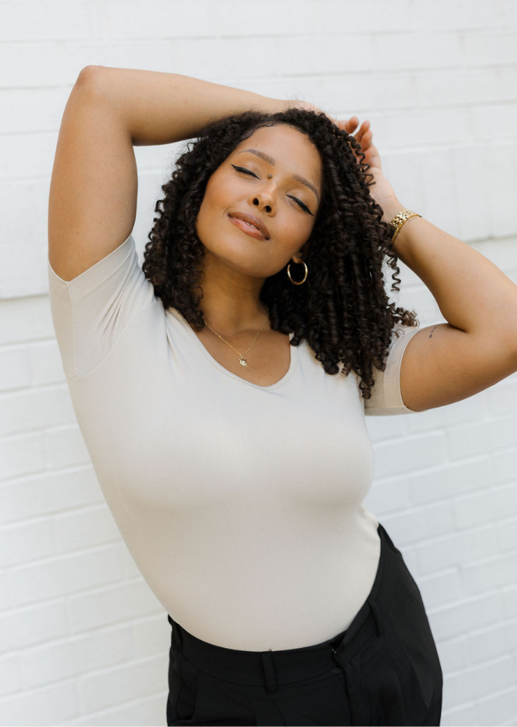 ELIETIAN - Vendita all'ingrosso Maglietta - Donna - Top a manica corta - Curvy Fit17