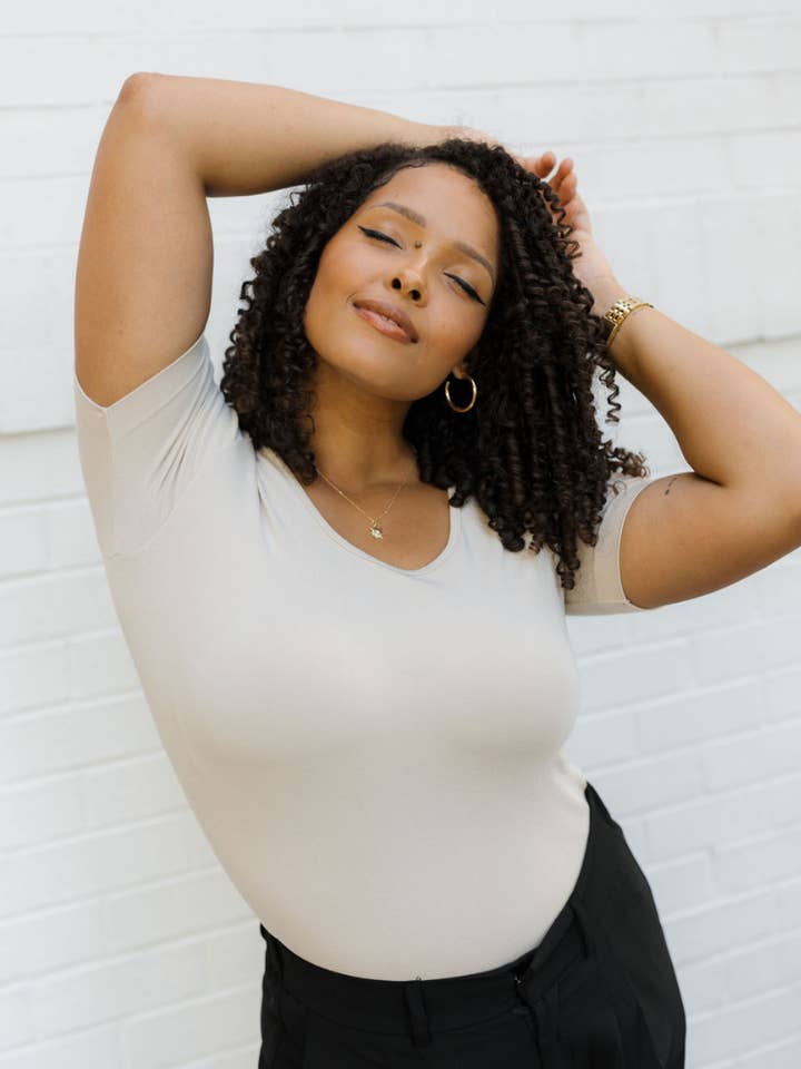 ELIETIAN - Wholesale T-shirt – women's - Short Sleeve Top - Curvy Fit17