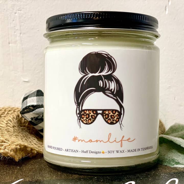 Mom Life, con stampa leopardata, regalo per mamma, regalo per mamma, ragazzo, mamma per la vendita all'ingrosso da parte di Huff Designs Candle Co