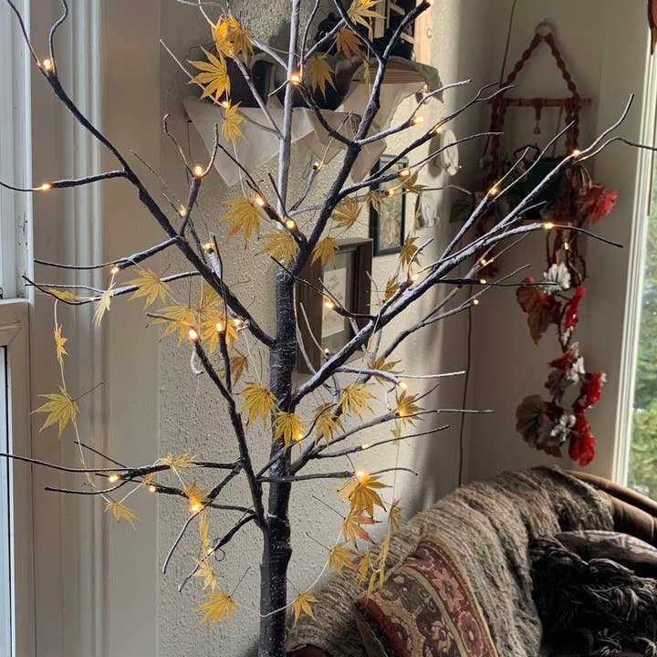 Twig and Snip - Wholesale Bunting/Garland - Dried Japanese Maple Leaf Garland GOLDEN- Natural Decor8