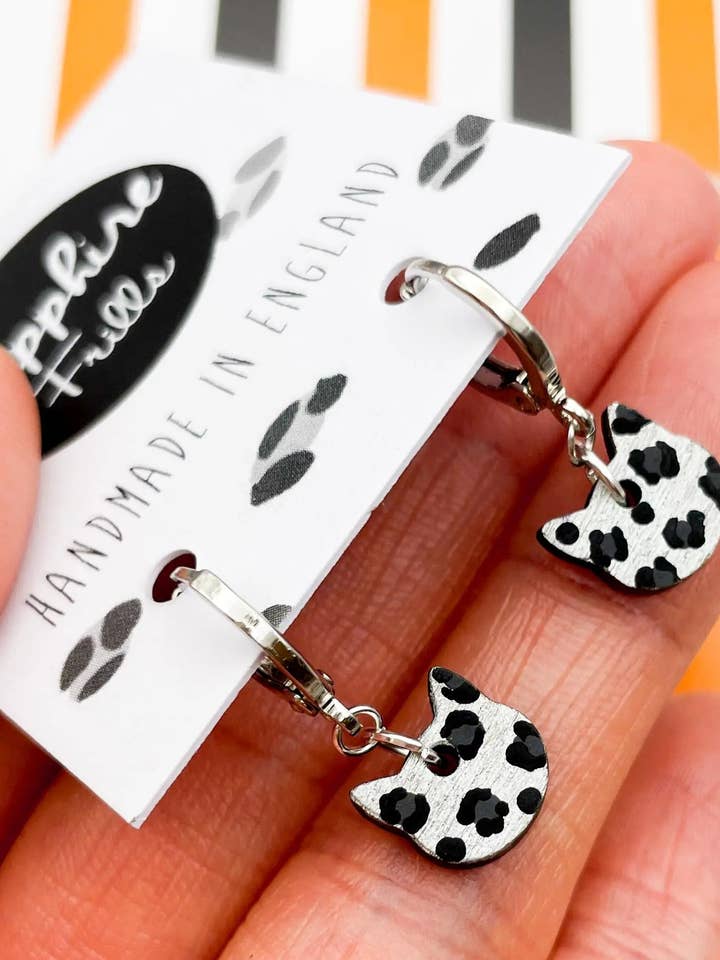 Silver Leopard Print Cat Head Wood Dangle 1cm Hoop Earrings for wholesale by Sapphire Frills Ltd