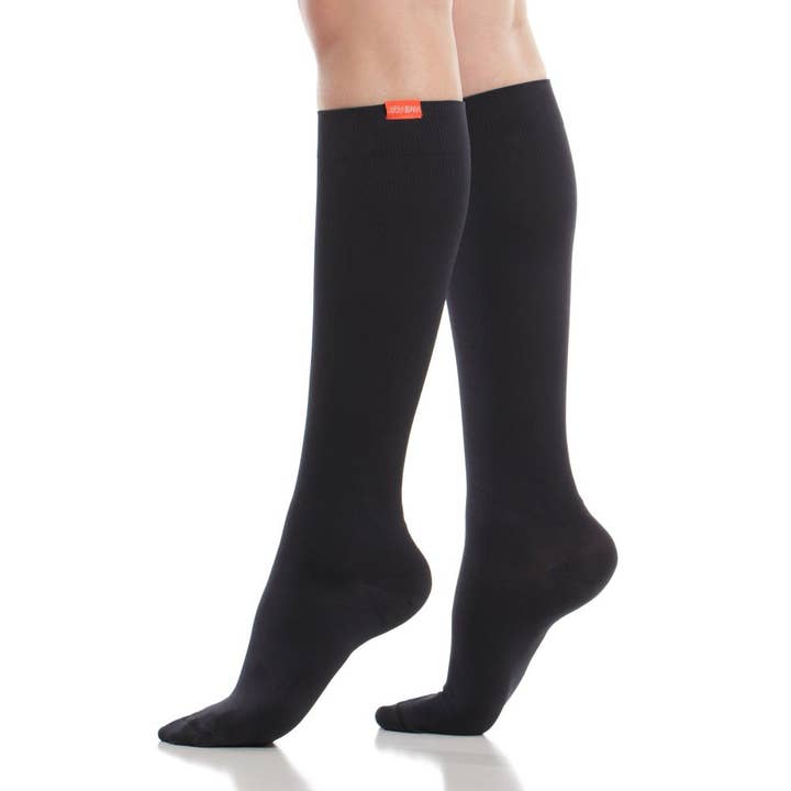 Chaussettes de compression en nylon anti-humidité 20-30 mmHg Noir uni pour la vente par VIM & VIGR