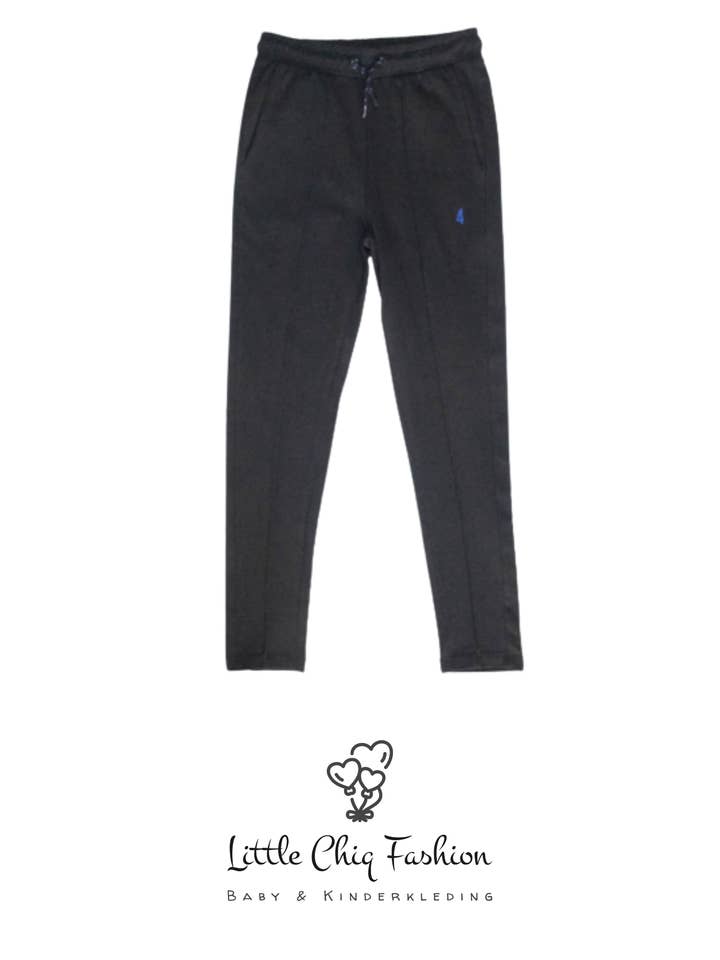 LewyLou NO4 Jogger negro con logo para venta al por mayor de Little Chiq