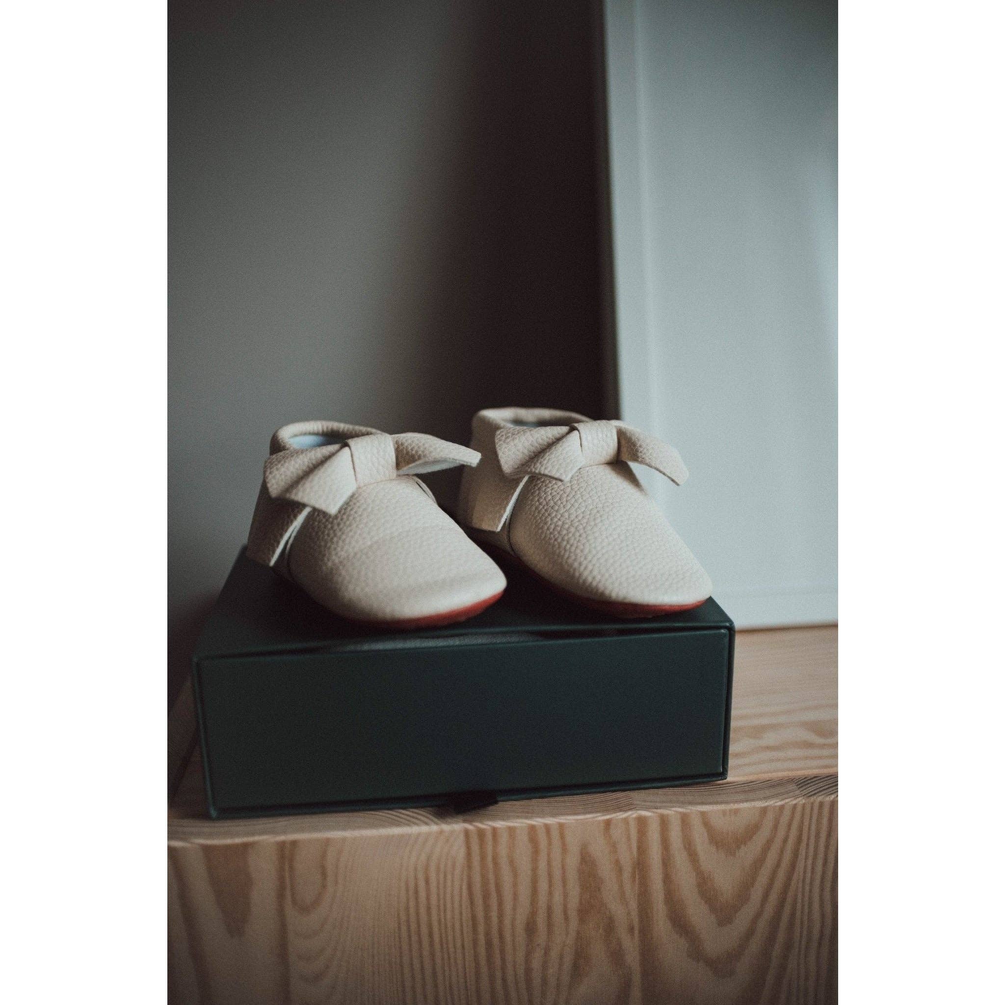 BabyMocs - Wholesale Moccasins - Kids - Bow Mocs21