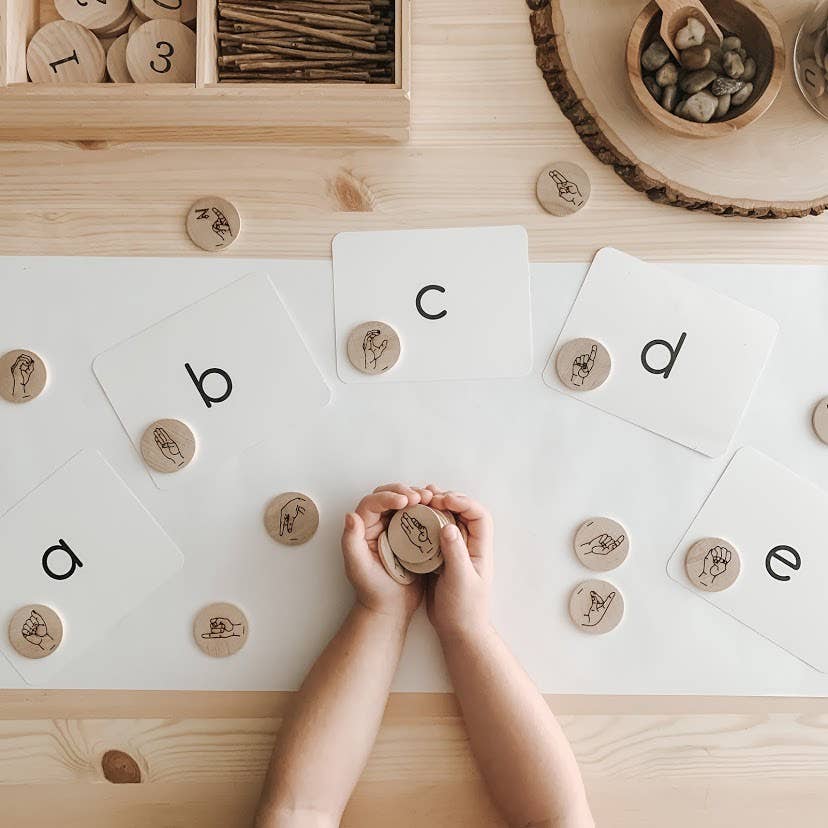 Tree Fort Toys - Wholesale Learning Cards - Kids & Baby - Sign Language Alphabet Discs6