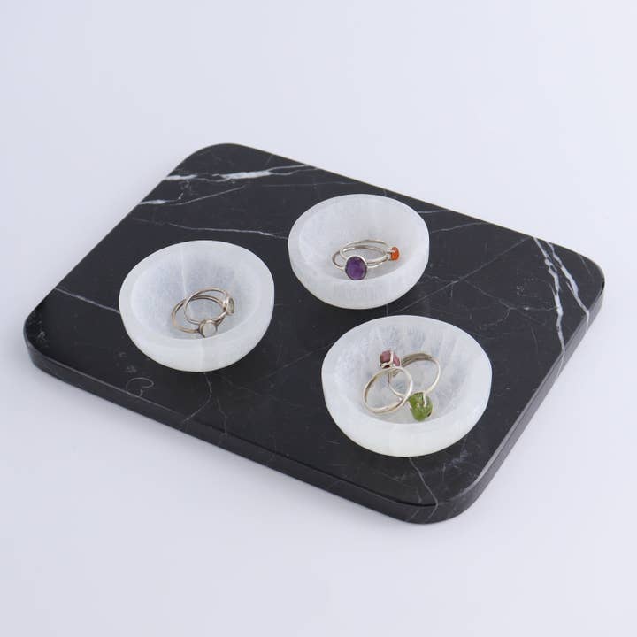 Ciotola rotonda in Selenite (Satin Spar) 6 cm per la vendita all'ingrosso da parte di Mi Esperanza Minerals