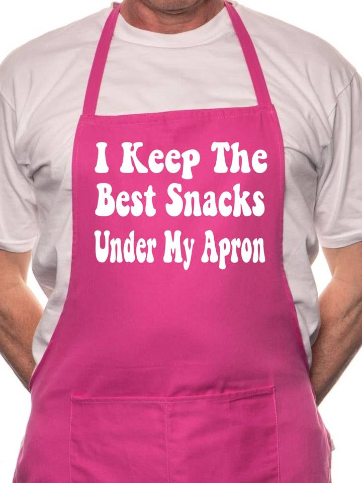 Voksen Jeg Holdt Bedste Snacks Under Forklæde Nyhed Madlavning Sjovt Unisex Forklæde for engroshandel hos Print4U