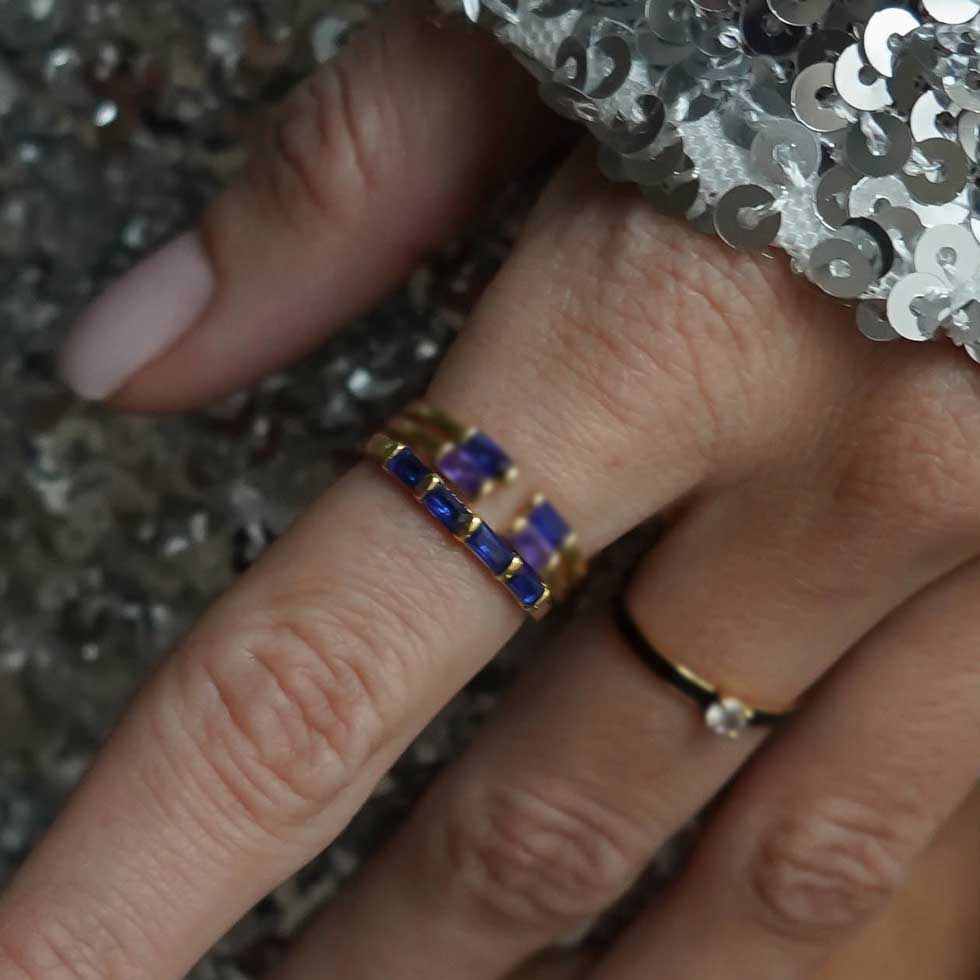 Bijoux 7bis - Vente Bague avec plusieurs pierres - Bague Alliance 4 Strass Griffes Rectangulaire Doré Or fin15