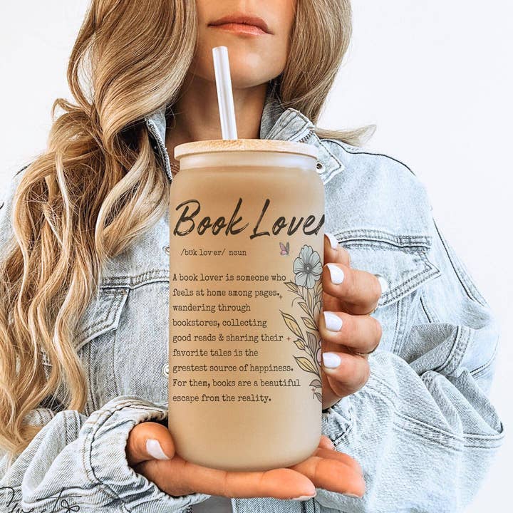 Boekenliefhebber Definitie Glas Esthetische IJskoffie Beker voor wholesale door Cataleya Designs Studio LLC