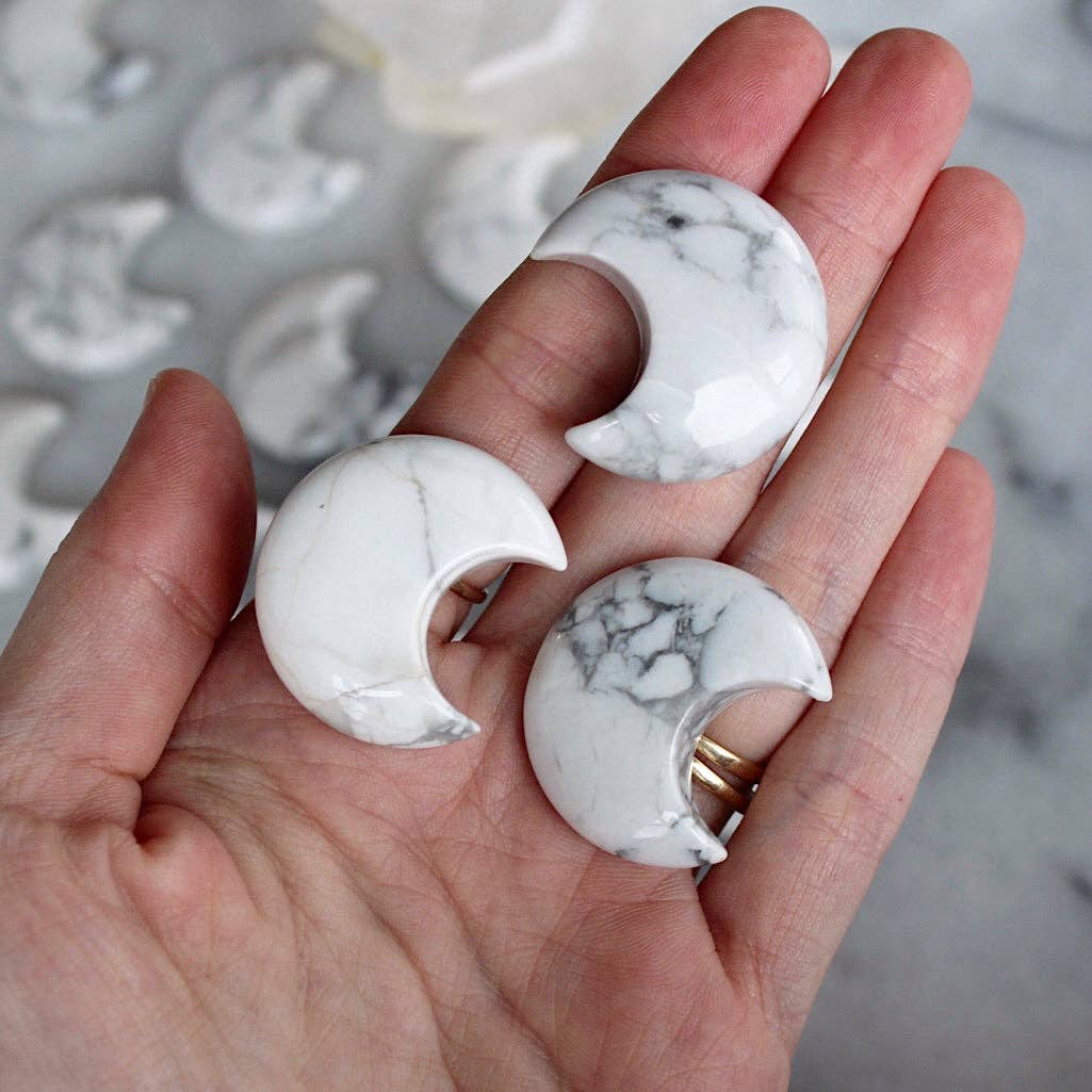 Pebble House - Wholesale Spiritual Stone/Crystal - Howlite Moon (Crystals & Stones)2