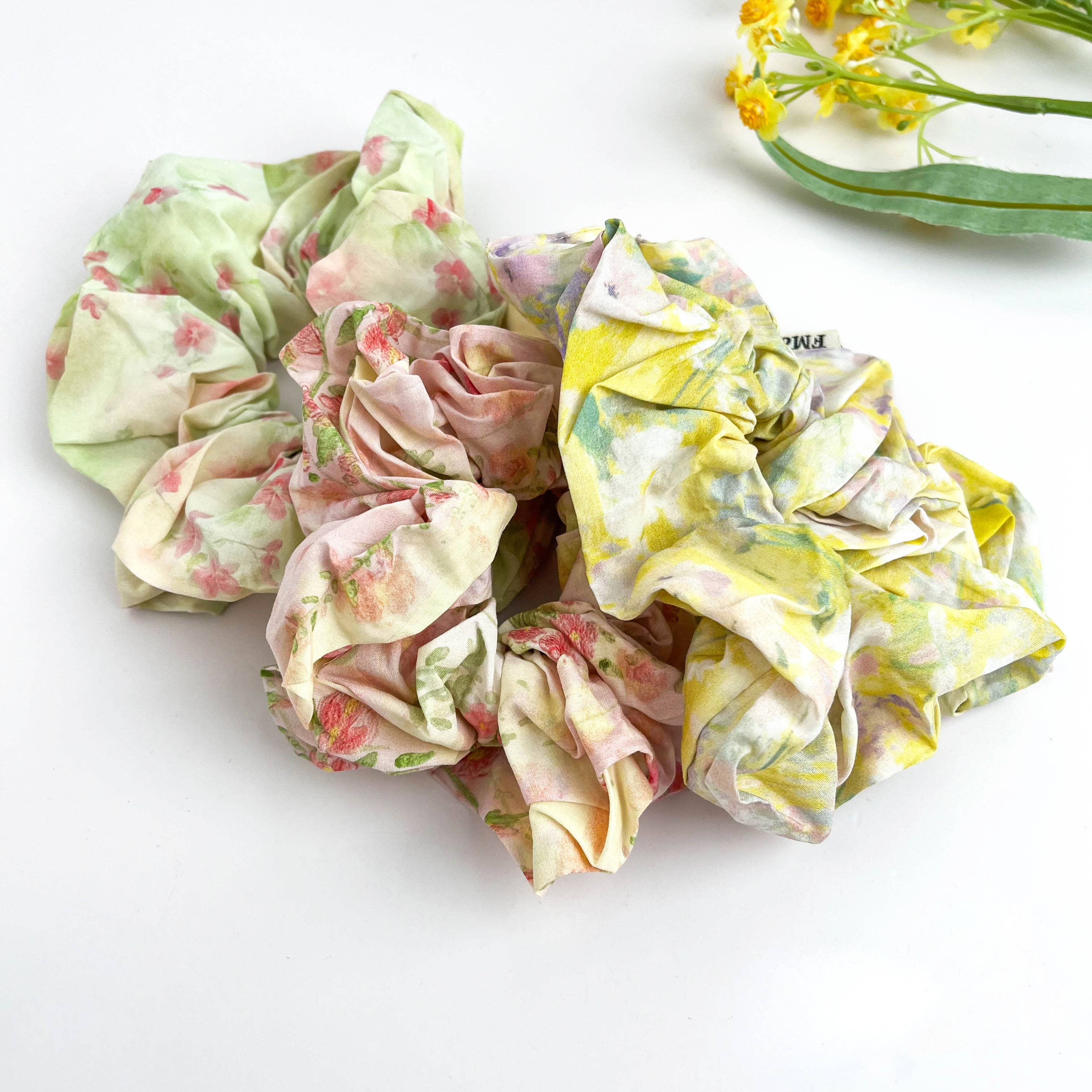 mildstyles - Vente Chouchou – femme - Chouchou à cheveux polyvalent à grand imprimé floral8