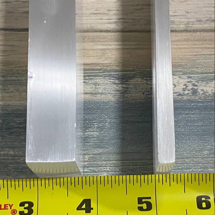 Zen and Meow - Wholesale Crystal Grid - Selenite Platform Engraved Moon Phase4