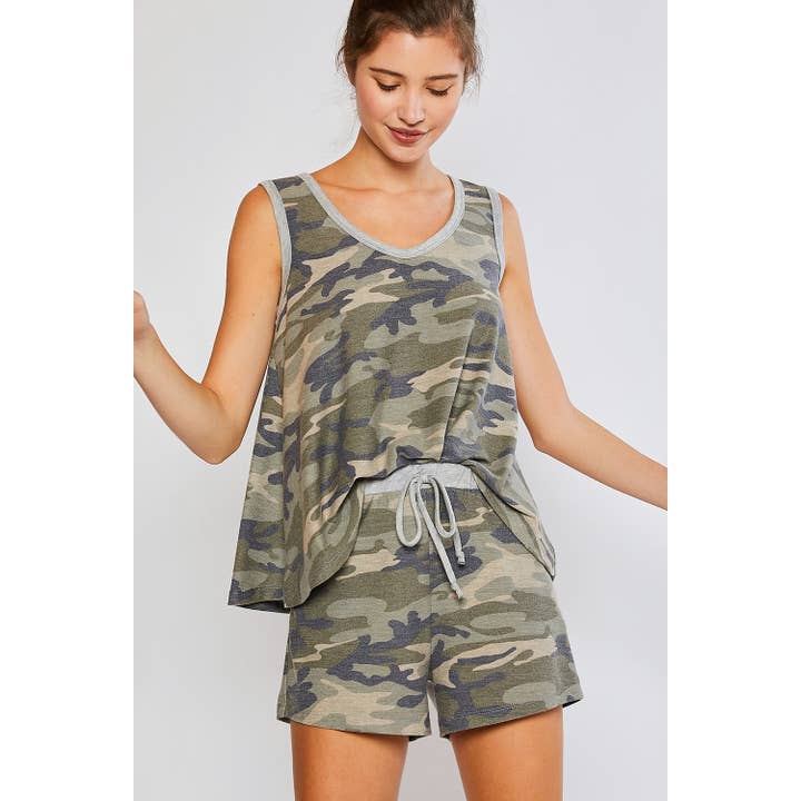 CAMO CAMOUFLAGE SHORTS - Streetwear Style for wholesale on Faire9