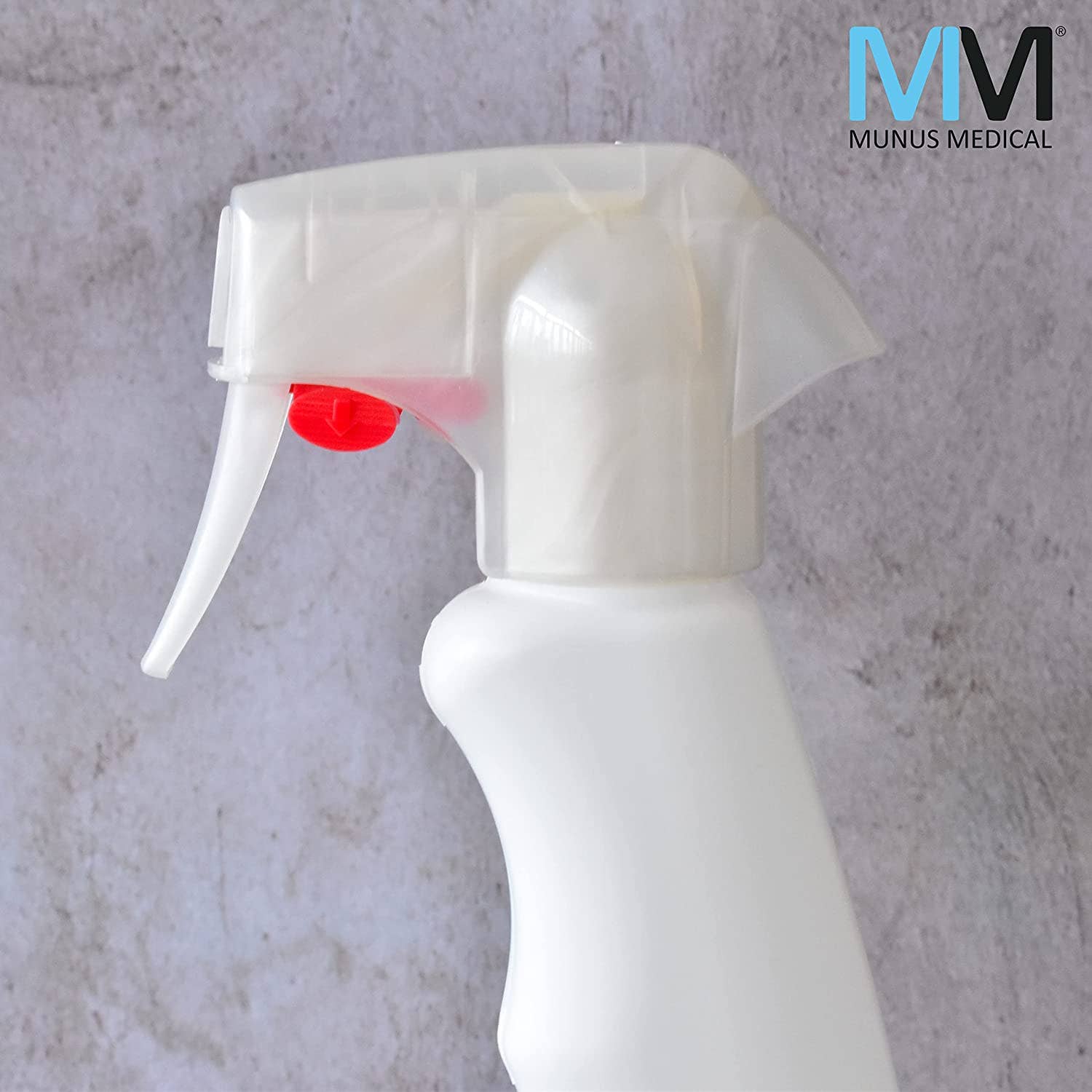 Munus Medical - Wholesale Spray Bottle - Tech screen cleaner with antistatic formula1