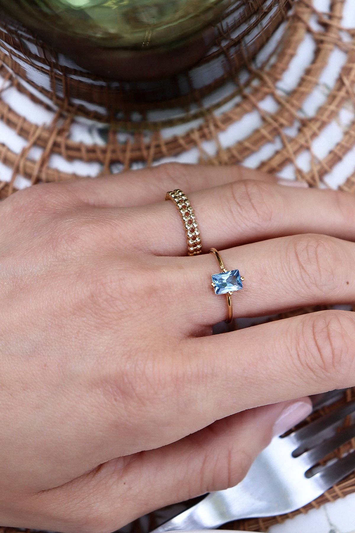 Waekura – Großhandel Einzelstein-/Solitär-Ring – Madeleine Ring mit farbigem Zirkon, 3 Mikron Vergoldung10