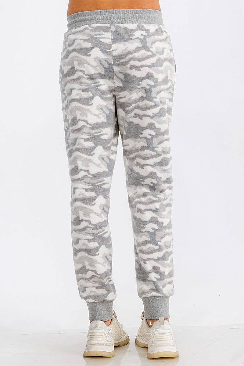 ROUSSEAU - Wholesale Pants - Women's - ELASTIC WAIST FRONT POCKET CAMO FLEECE SWEATPANTS9