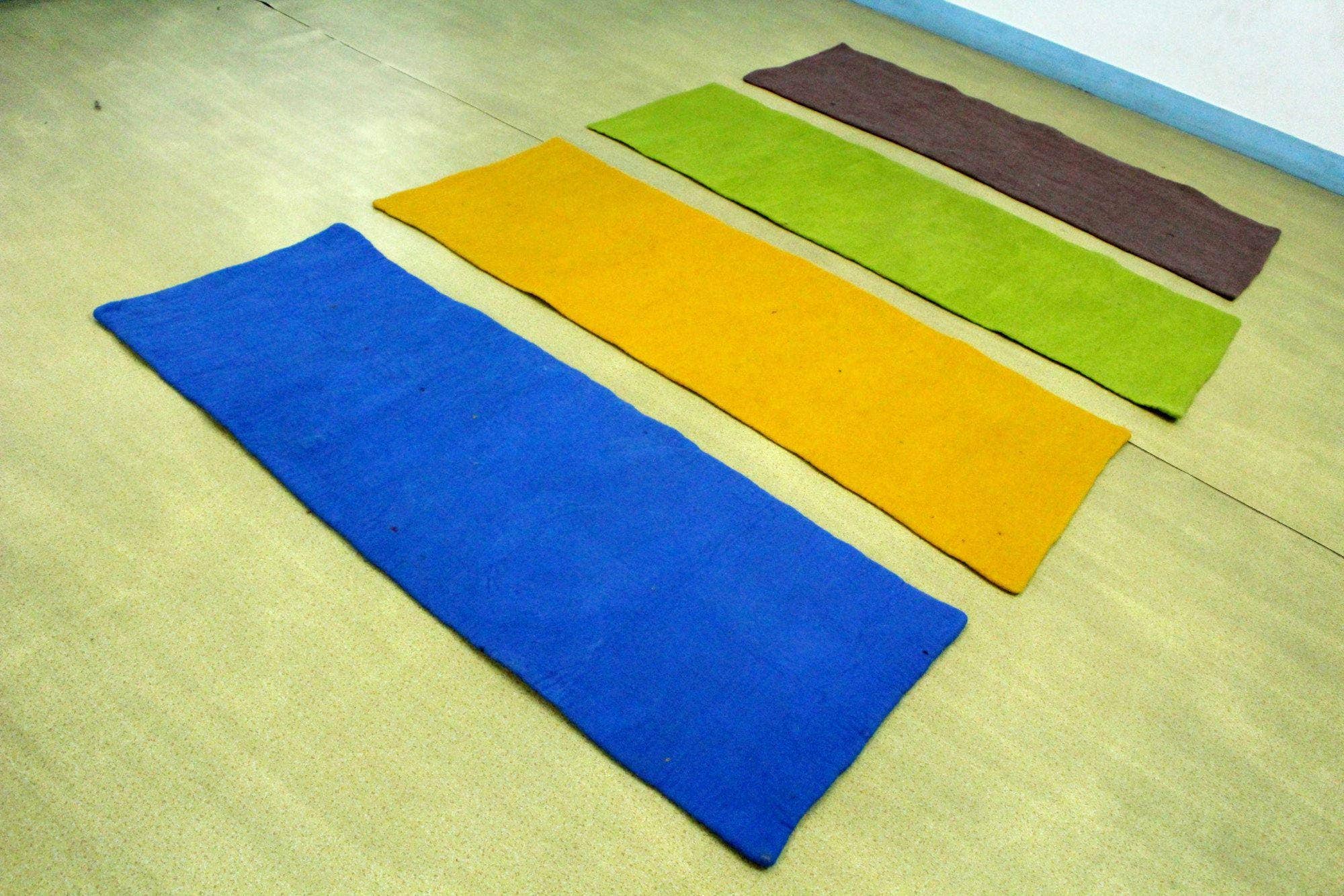 Woollyfelt - Wholesale Yoga Mat - Handmade Customizable Natural Wool Yoga Mats5