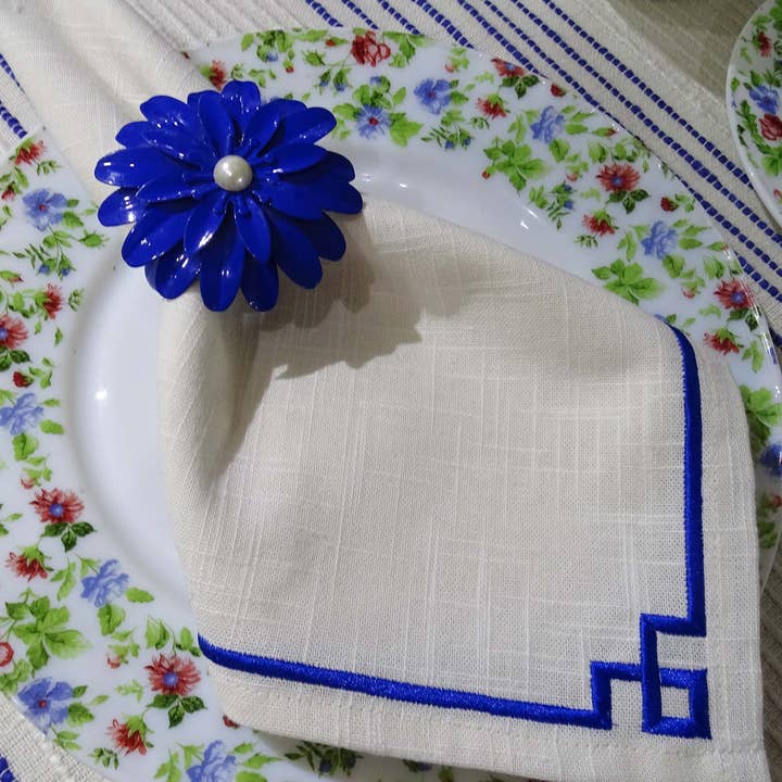 Vibhsa - Venta al por mayor Servilletas de tela - Juego de 4 servilletas de algodón bordadas para mesa de comedor 51 x 51 cm1