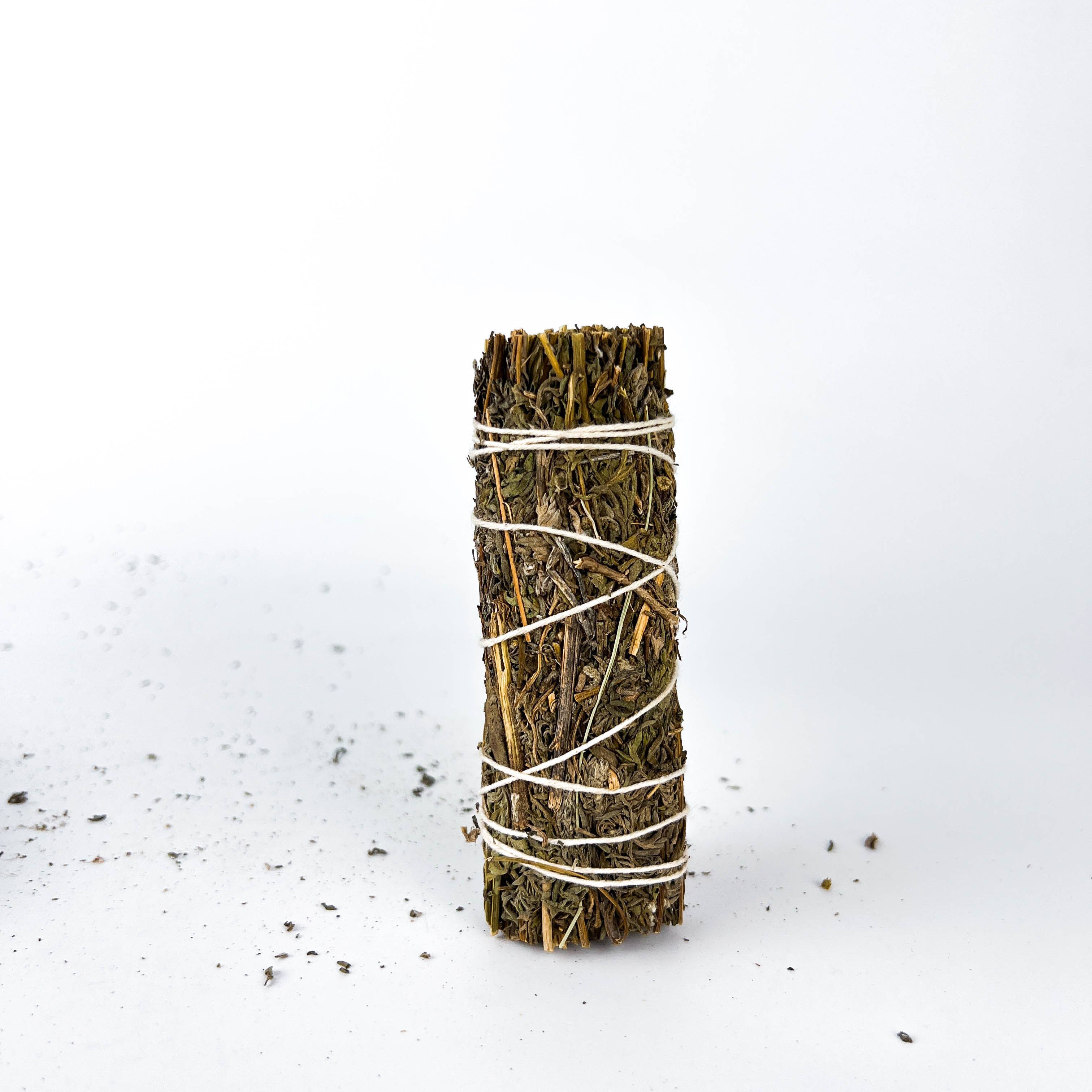 GREENROOTS USA LLC – Engroshandel Røgstift – 1 Mugwort (Sort Salvie) Røgelsespind 4" Salvia Mellifera2