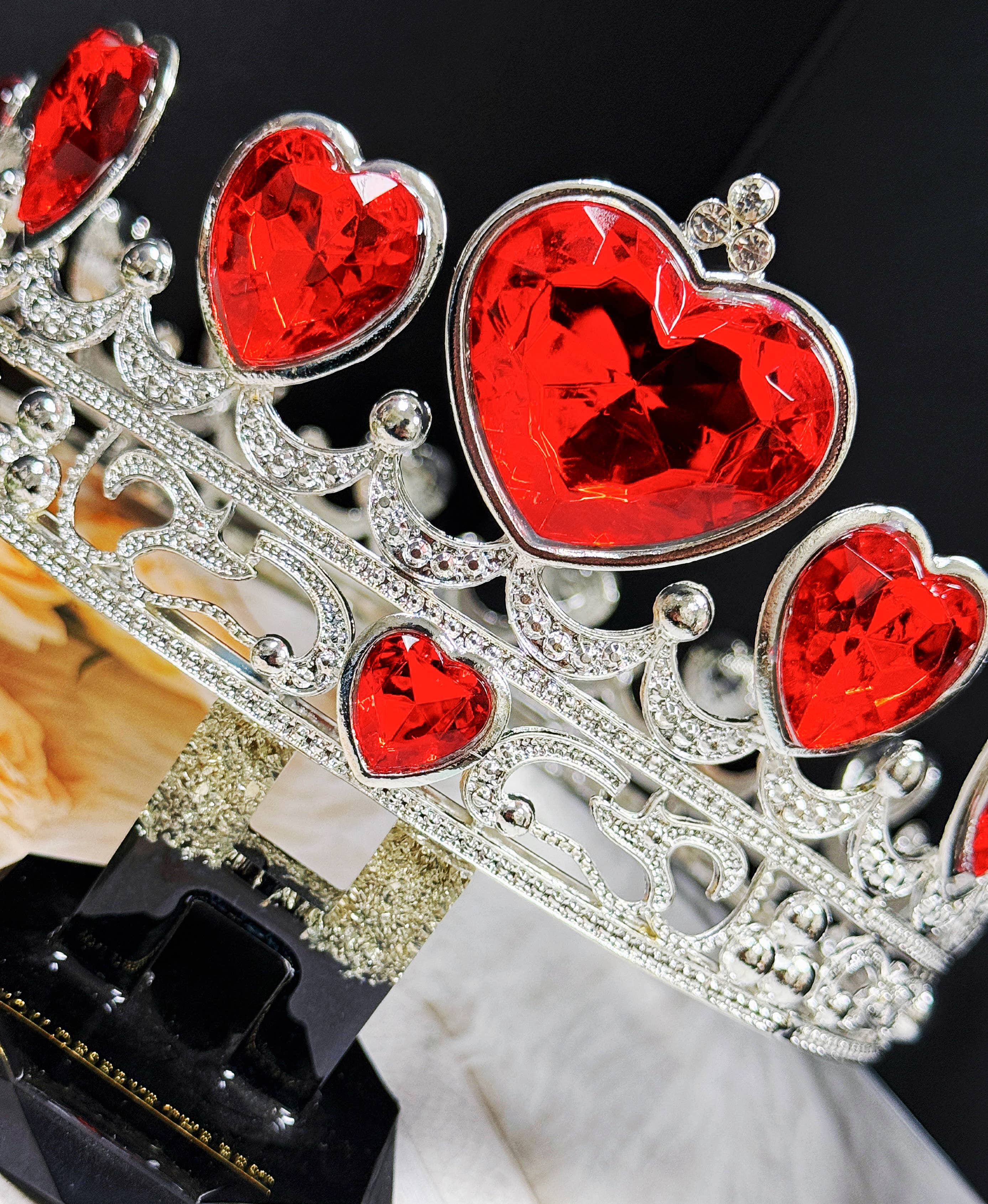 Happy Dream Gifts - Wholesale Feestmuts/hoed/kroon - Koningin van Harten Kroon, Liefdeskroon, Bruidskroon, Feestkroon7