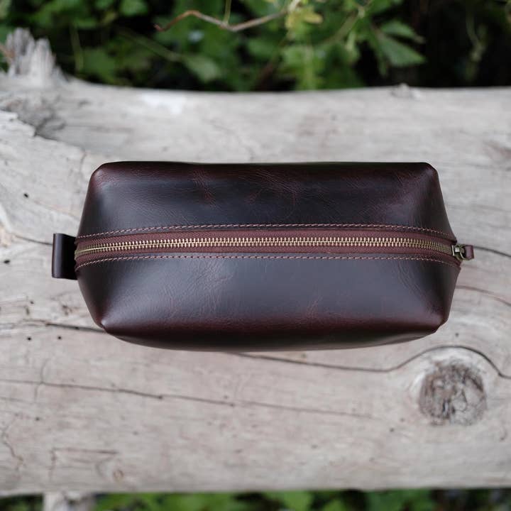Kodiak Leather - Wholesale Toiletry Bag - Unisex - Kobuk Dopp Kit5