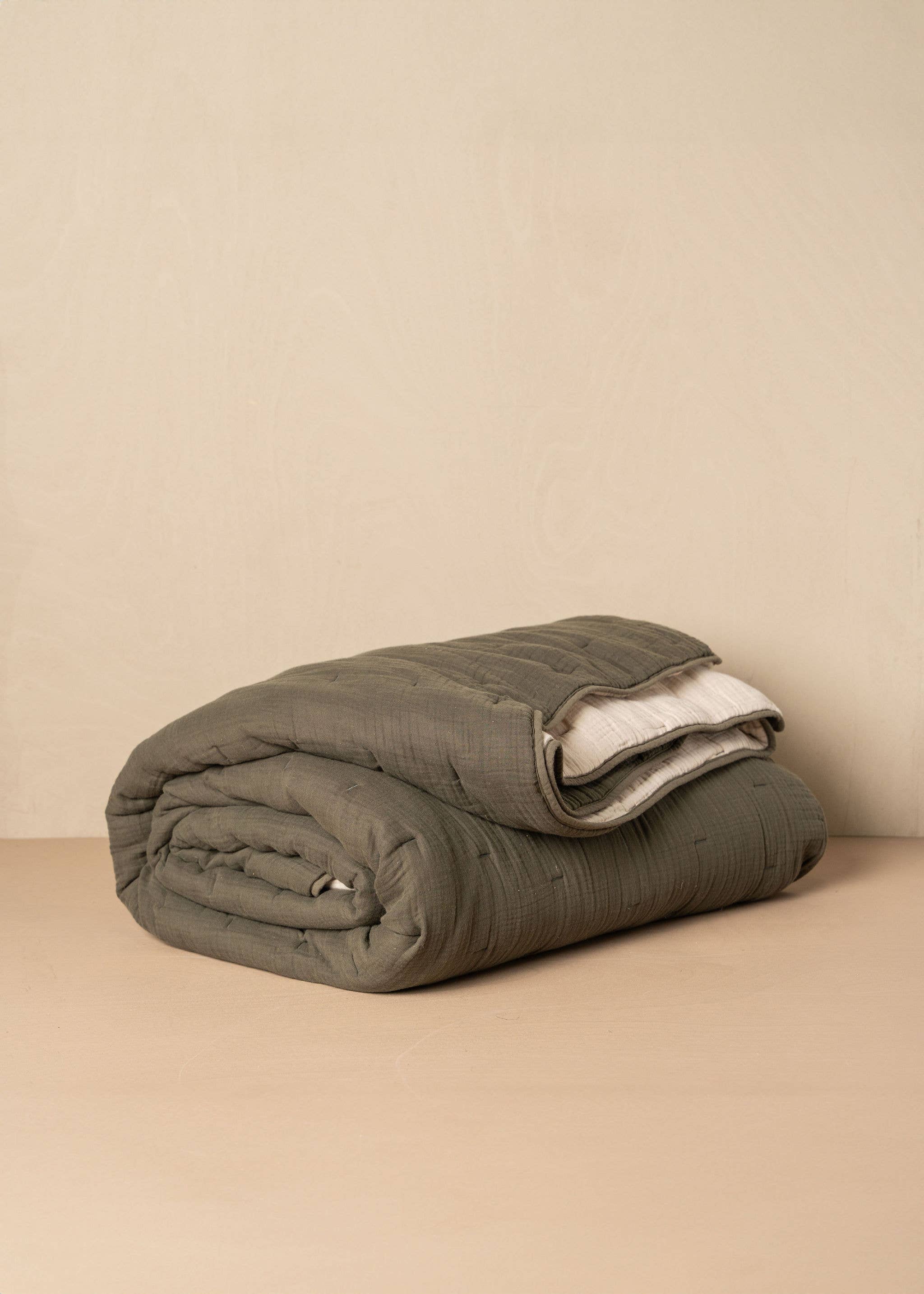 Saardé - Wholesale Quilt - Enes Quilted Bed Cover | Olive1
