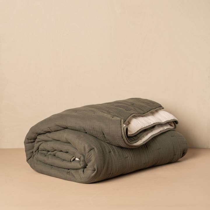 Saardé - Wholesale Quilt - Enes Quilted Bed Cover | Olive1