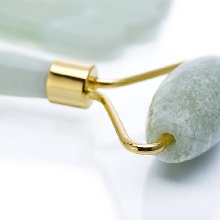 Earths Elements Wholesale - Wholesale Gua Sha Tool - Facial Roller Set - Jade2