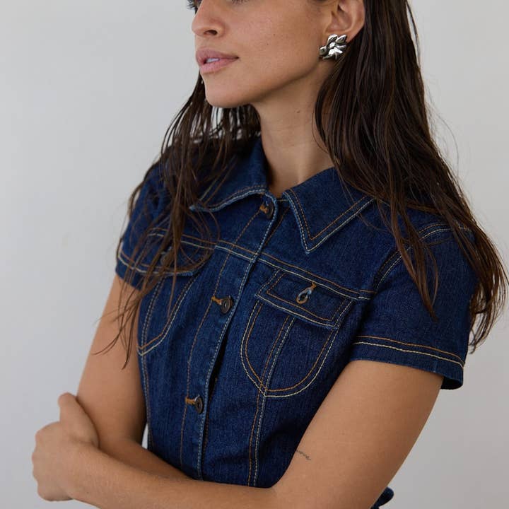 Zoila - Wholesale Stud/Post Earrings - Le Fleur Earrings2