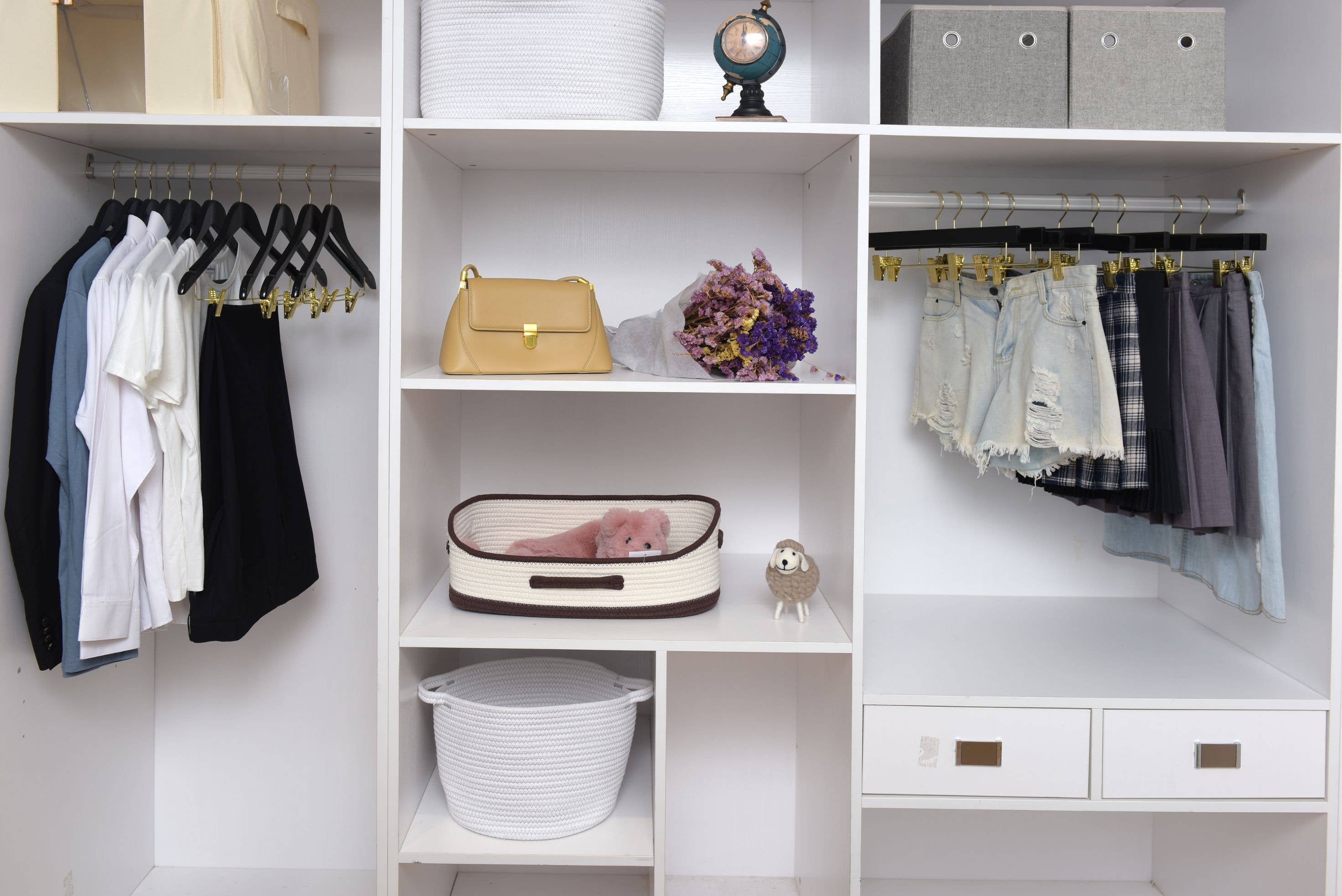 Quality Hangers - Wholesale Clothes Hangers - W073 - Wooden Straight Skirt Hangers - Black/Gold hook - 1201