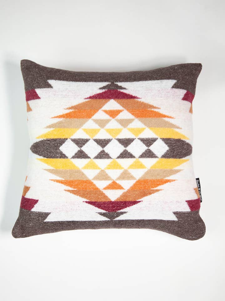 Cuscino Cusco Noce per la vendita all'ingrosso da parte di Blankets Of The World