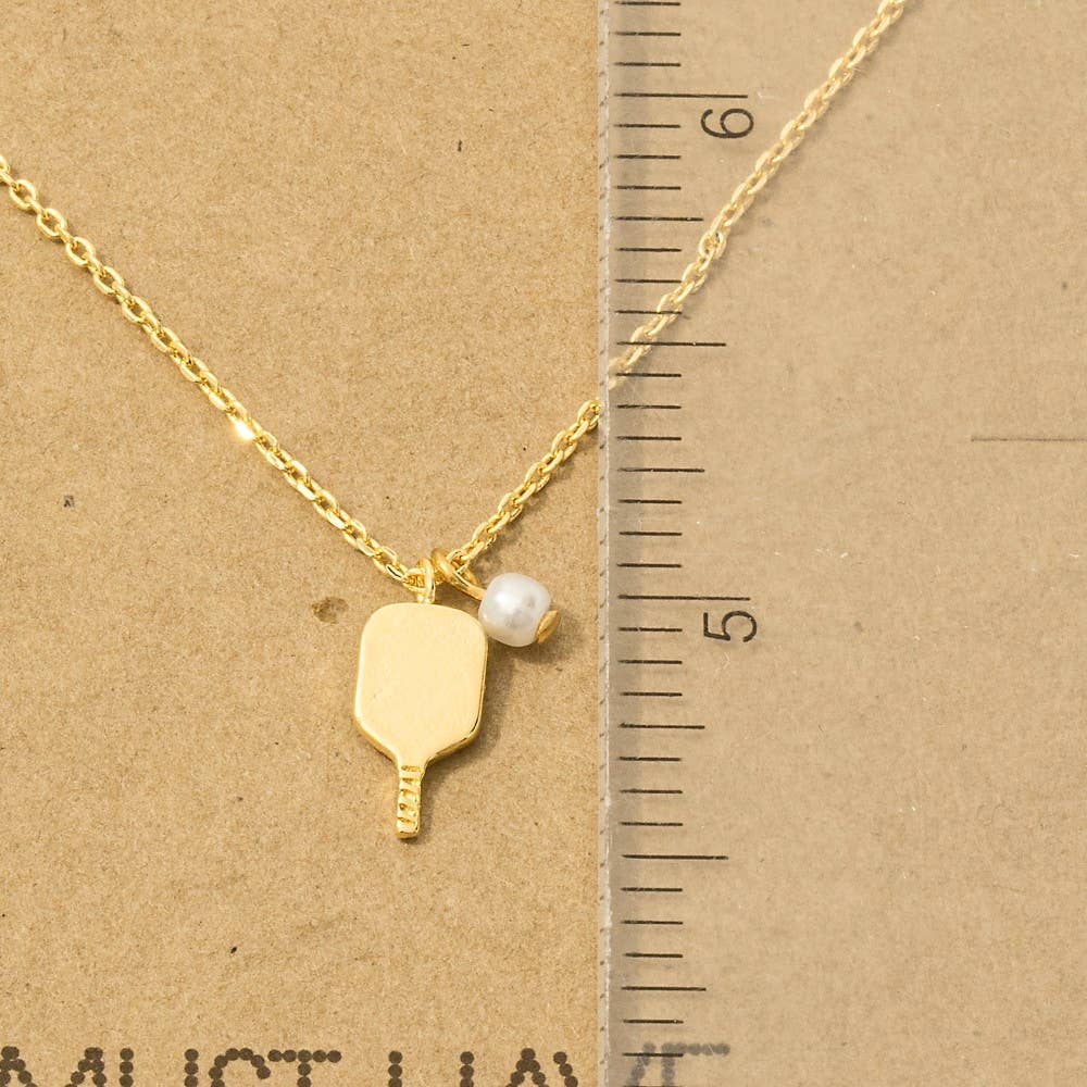 Fame Accessories – Großhandel Kette mit Anhänger/Charm – Halskette mit goldfarbenem Anhänger in Gurkenform3