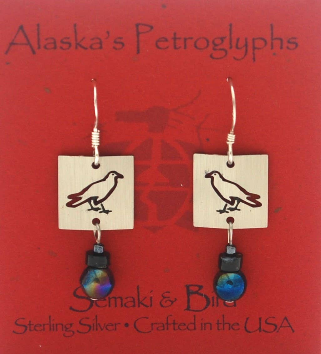 Semaki & Bird - Venta al por mayor Pendientes colgantes - Pendientes con petroglifos de cuervo/cuervo de Alaska