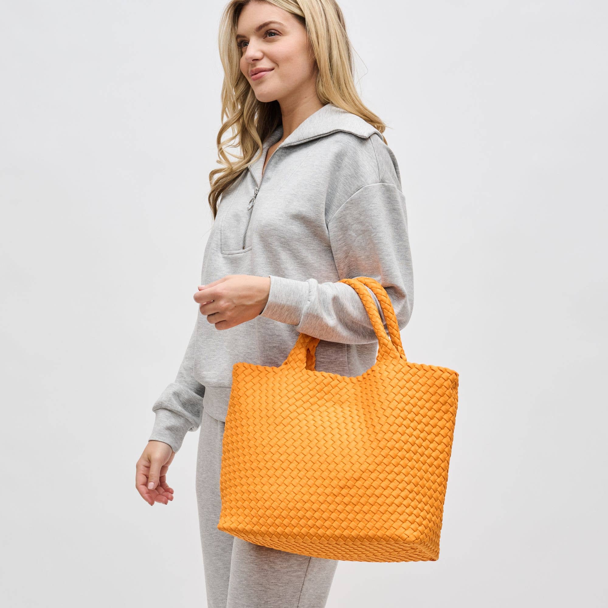 Sol and Selene - Vendita all'ingrosso Borsa tote - Donna - Borsa Media in Neoprene Intrecciato "Sky's The Limit"92