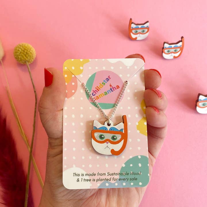 Childstar Samantha - Wholesale Lapel Pin/Button - White Cat Wearing Mask Eco Wooden Pin Badge - Snorkel Kitty2
