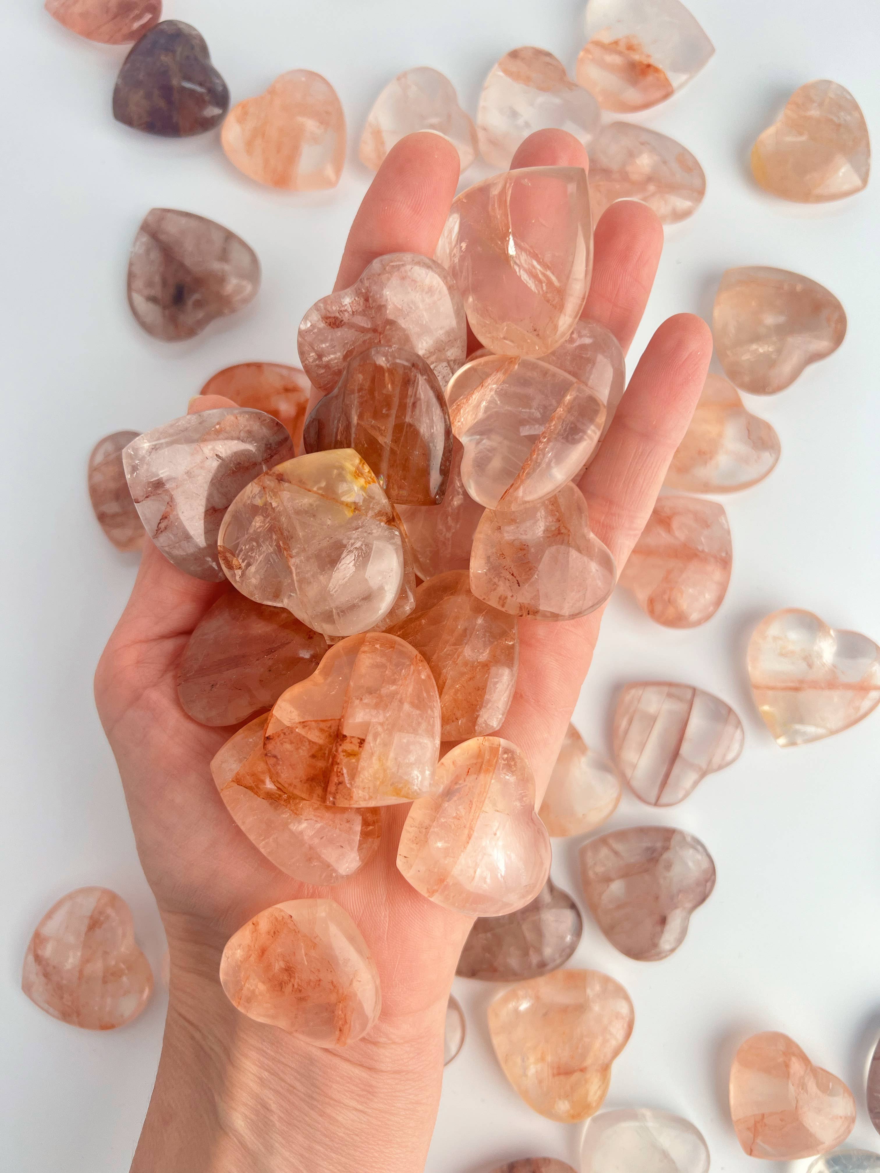 Terra Dawn Minerals - Venta al por mayor Piedras/cristales espirituales - Corazones de cristal de cuarzo hematolito sanador carmesí3