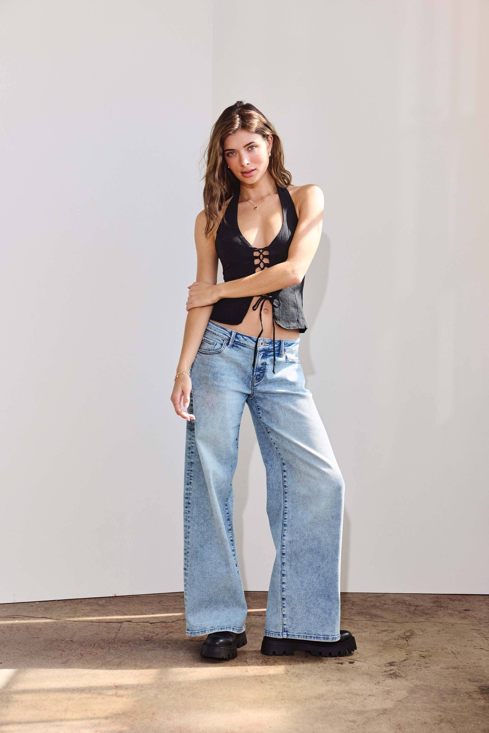 LIGHT OPEN PACK Low Waist Acid Washed Baggy Wide Leg WEP3658 for wholesale on Faire5