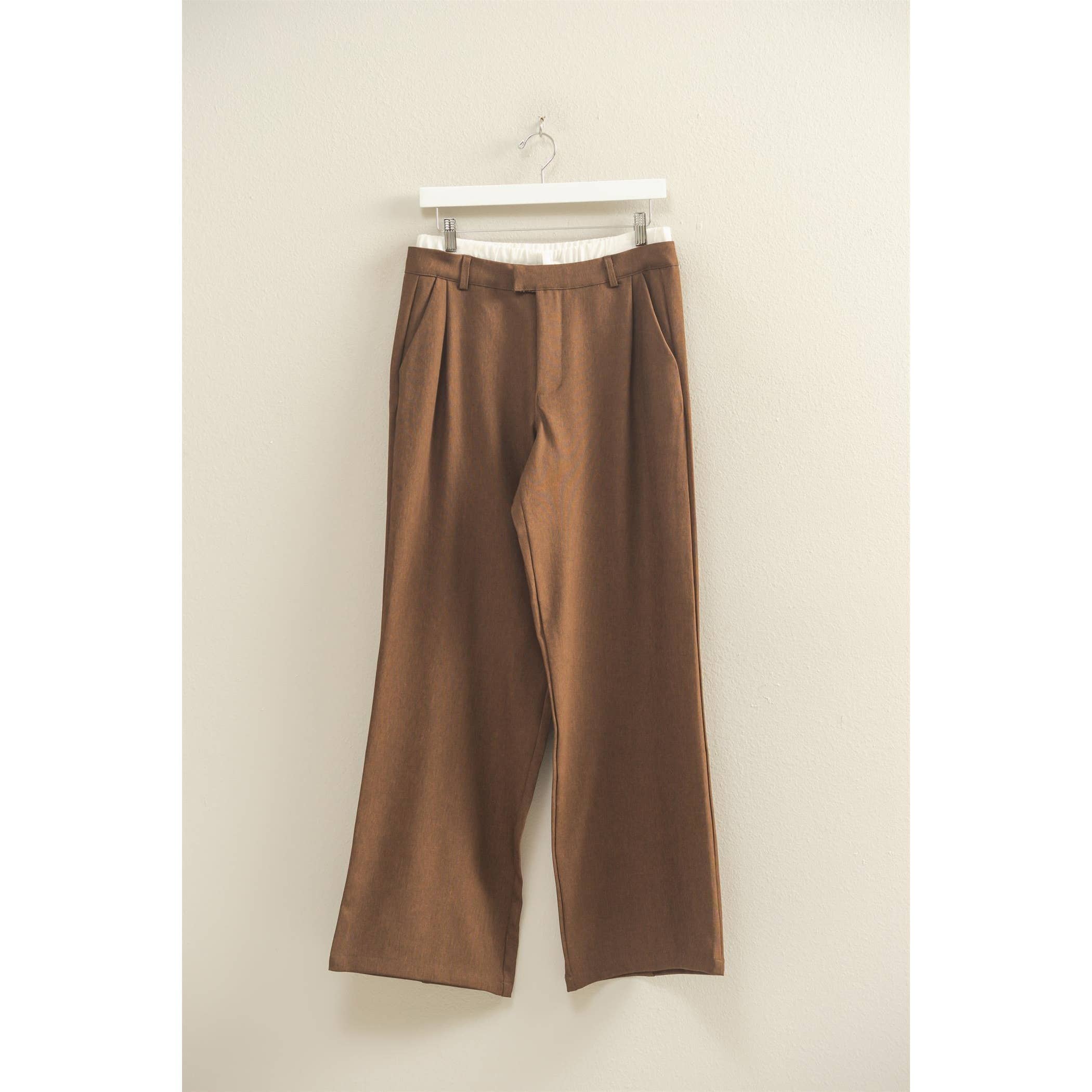 HYFVE – wholesale Byxor - Dam – Högmidjade byxor med veckdetaljer12